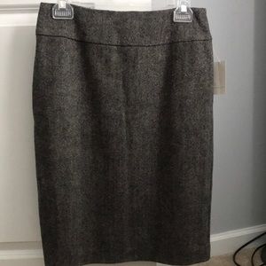 NWT CAbi Lined Tweed Pencil Skirt Size 4